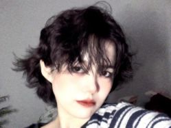 -V8潮牌·接发烫染连锁