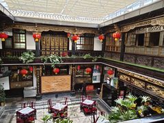 -蔼若春.传承三十年云南菜(金碧公园店)