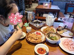 -唐师傅湘西名菜馆(武陵路店)