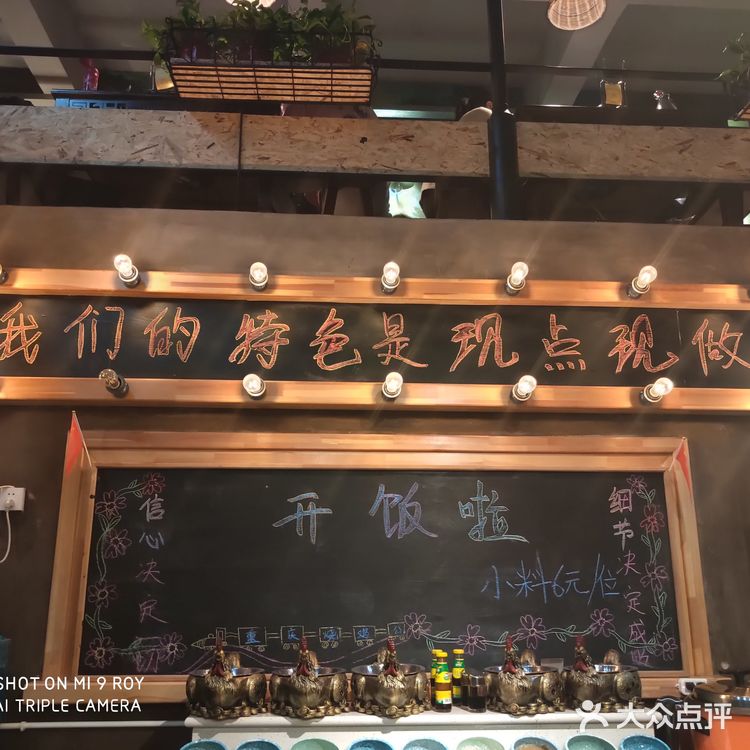 位于南内环街财富大厦停车场院内
