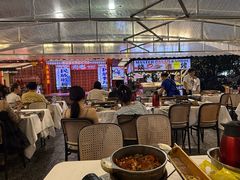 -刘姐啤酒鱼民族演艺餐厅(西街总店)