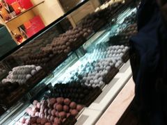 -The Diamond Jubilee Tea Salon at Fortnum & Mason
