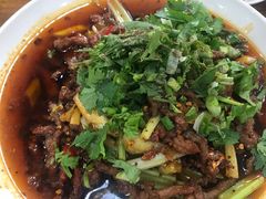 -杨三娘跷脚牛肉(羊子山西路店)