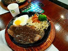 -皇品世家牛排(七一路店)