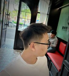 -豪帅男士理容馆