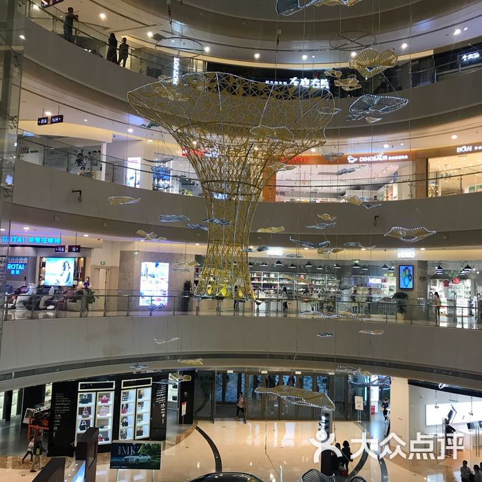 百联川沙购物中心