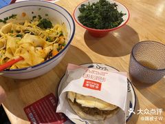 -秦䩊会·陕西biangbiang面(畹町路店)