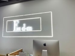 -FIND·M salon