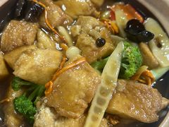 -天天向上素食餐厅(五台山店)