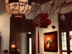 -Noir. Dining in the Dark