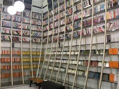 -钟书阁(松江泰晤士小镇店)