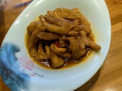 -头上红煨盐鸡·非遗院子餐厅
