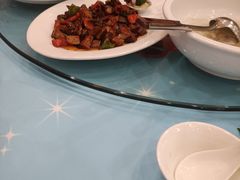 -山明水秀大饭店