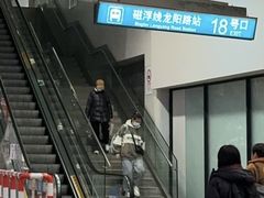 -龙阳路磁悬浮列车总站-停车场