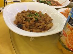 -山明水秀大饭店