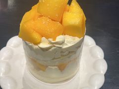 -W COLLECTIVE  DESSERT SHOP