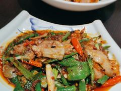 -川流不息·地道川菜·小龙虾(松东路店)