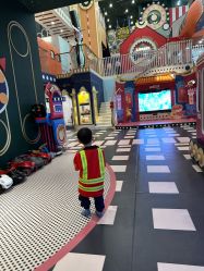 -MELAND CLUB亲子乐园·派对·餐厅(北京芳圆里ID MALL店)