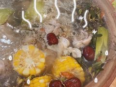 石橄榄炖鸡-洪大厨鸡煲(福田店)