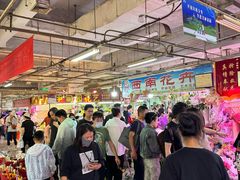 -花鸟鱼虫鲜花绿植市场(玉泉路店)