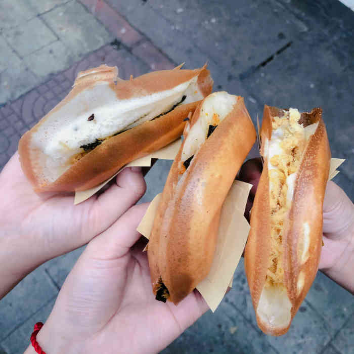 贺记蛋烘糕(耿家巷第四分店)-"很久之前就种草了成都的蛋烘糕,终于来