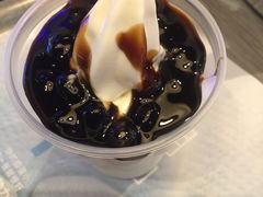 冲绳黑糖风味波波新地-麦当劳(东急新天地店)