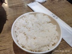 -愉肴麻辣香锅(中山路店)