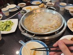 -老来福·非遗酸汤兔(凯旋路店)