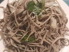 -溢心园香河肉饼总店