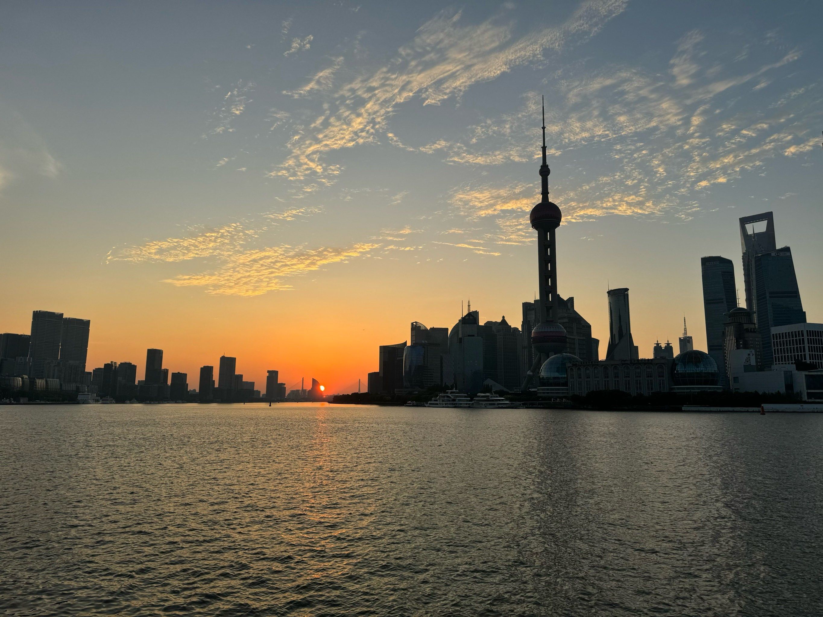 上海的早晨日出5:20浪漫的一踏糊涂