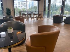 -贵州贵星奔驰4S店(观山湖店)