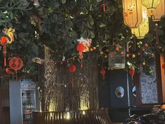 -八府香鸭·啫啫煲(华山路店)