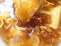 招牌花胶海参煲仔翅-添發碗仔翅美食