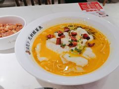 -渝是乎花花椒椒与酸菜鱼(大兴绿地缤纷城店)