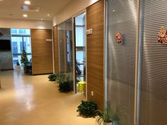 -瑞尔齿科(上海长风大悦城店)