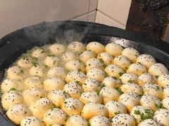 -老字号眼镜子煎包汤包店