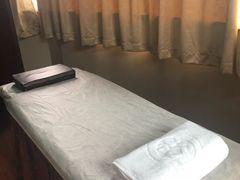 -裕和堂中医推拿艾灸(太古汇臻品店)