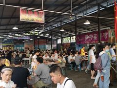 大堂-五七小李子油焖大虾(总店)