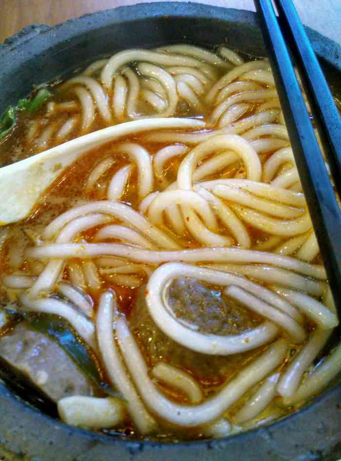 四禧堂土豆粉-"挺好很好很土豆粉,人流量很大,东西也实在.