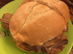 猪扒包-大利来记餐厅(大三巴店)