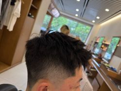 -MARTIN'S BARBER SHOP男士理发馆