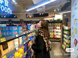 -时尚殿堂明星门店