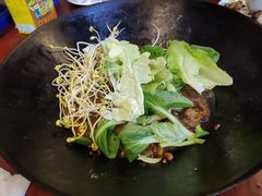 -武氏皖北网红三胖地锅鸡(桐城路店)