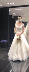 点击看大图 -GRACE KELLY婚纱与礼服(北京店)
