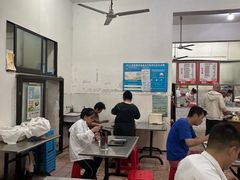 -高师傅特色米粉汤包(建设路店)