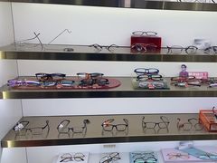 -视野联行眼镜蔡司·依视路官方授权店(顺城店)