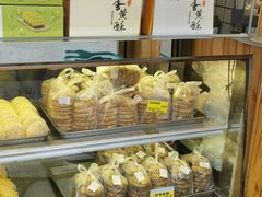 -鲍师傅糕点(西站店)