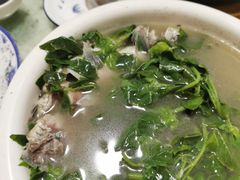 鲫鱼簕菜汤-东兴黄鳝饭店(江洲店)