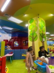 -莫莉幻想儿童乐园(哈尔滨王府井店)