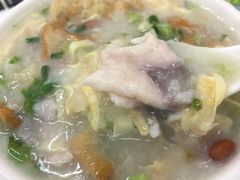 艇仔粥-穗银肠粉店(东川路店)